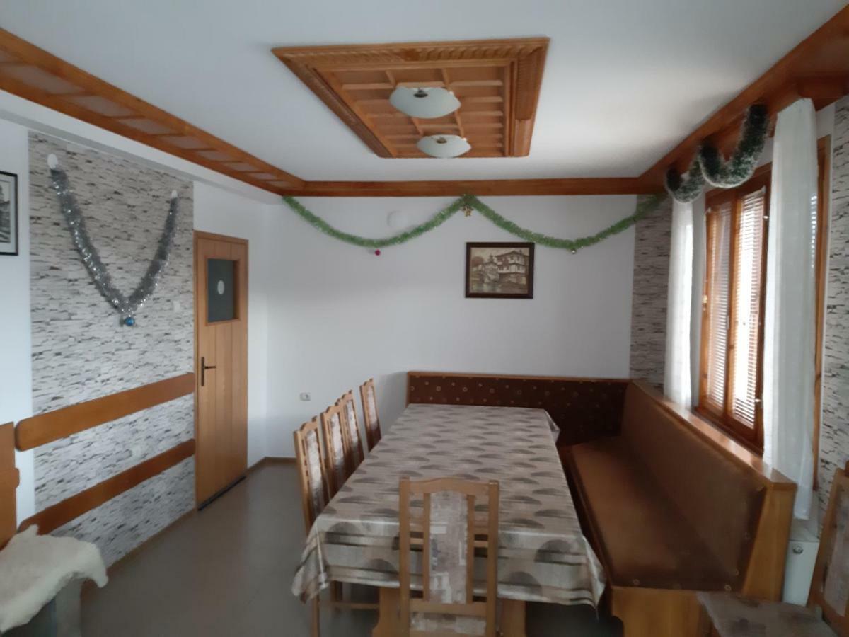 Къща Поколения Triavna Exterior foto